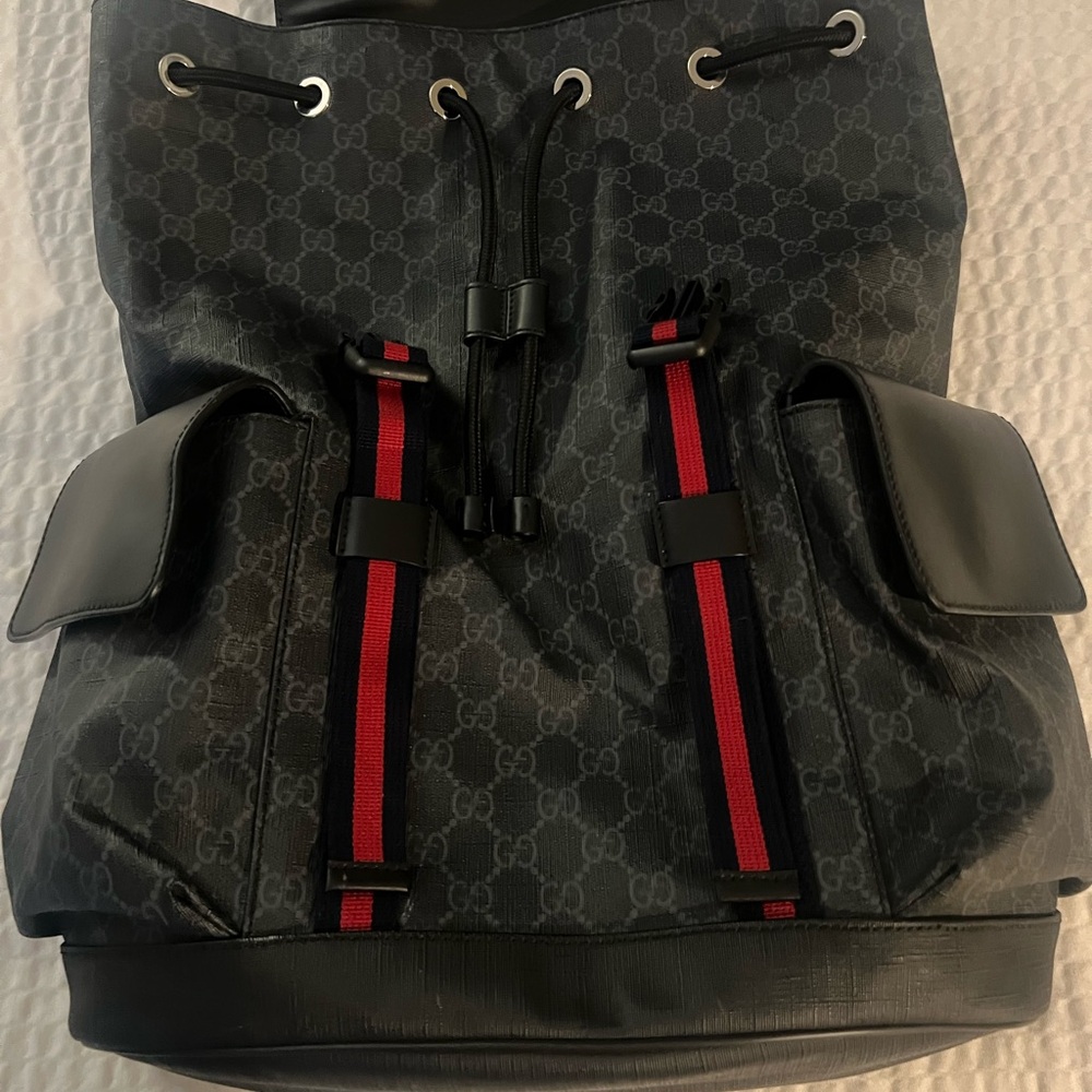 Gucci GG supreme mens backpack 100% Authentic, No Damage, Dust Bag, No box - Picture 12 of 14